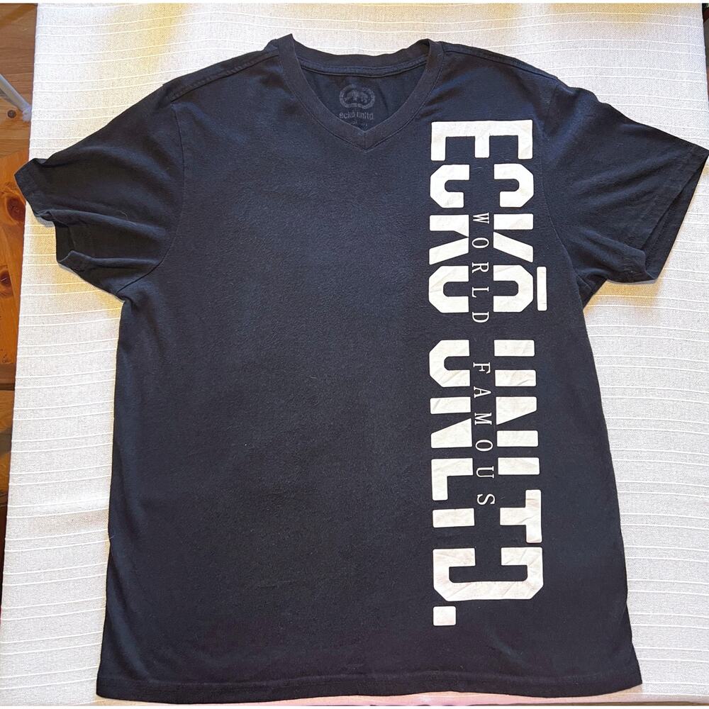 The ECKO UNLTD World Famous Men's Graphic Logo Tee